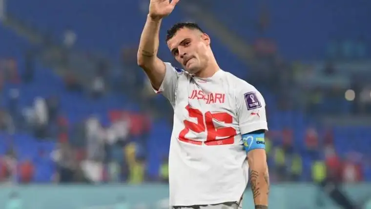 xhaka dres
