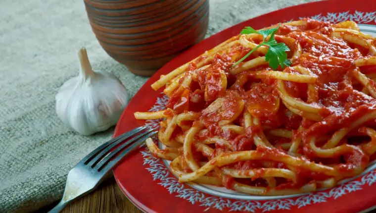 Sugo di Pomodori Arrosto - Italian sauce of roasted tomatoes and linguine