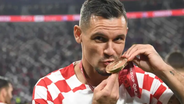 dejan lovren22