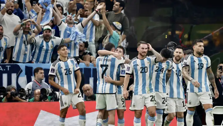 AA-20221213-29730577-29730576-SP_KATAR_2022_ARGENTINA_HRVATSKA