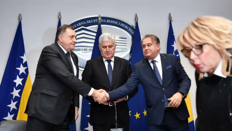 dodik-covid-niksic-potpis-dd