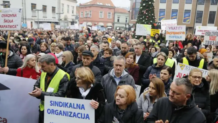 tuzla protesti 4