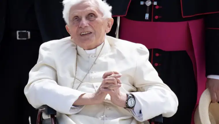 papa-benedikt-xvi-tw