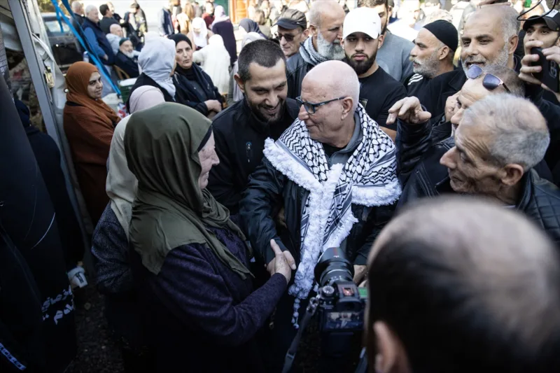 AA-20230105-29914404-29914397-PALESTINAC_KARIM_YOUNIS_IZASAO_IZ_IZRAELSKOG_ZATVORA_NAKON_40_GODINA