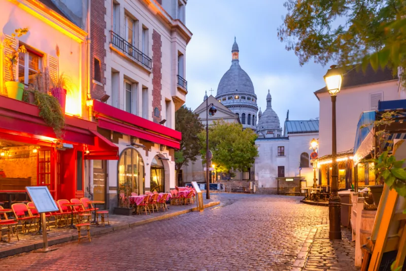 The,Place,Du,Tertre,With,Tables,Of,Cafe,And,The