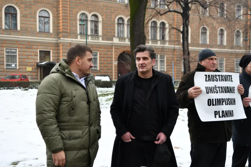 zahiragic kapidzic protesti vlada ks 1
