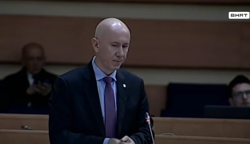 dunovic milan parlament