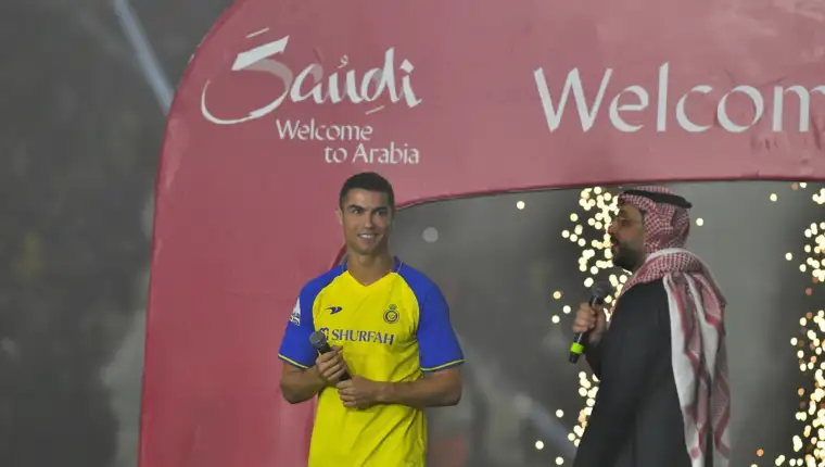 AA-20230103-29904479-29904476-RONALDO_PREDSTAVLJEN_U_AL_NASSRU