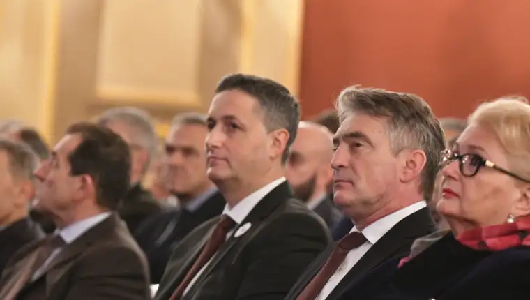 denis becirovic zeljko komsic naucni skup