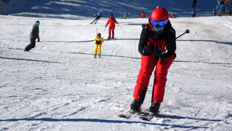 AA-20230115-29995446-29995423-POCELA_SEZONA_SKIJANJA_NA_BJELASNICI