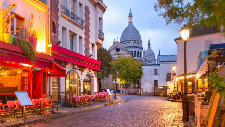 The,Place,Du,Tertre,With,Tables,Of,Cafe,And,The