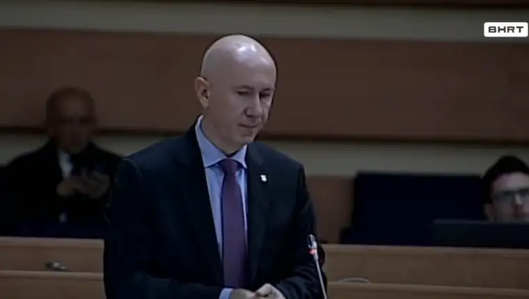 dunovic milan parlament