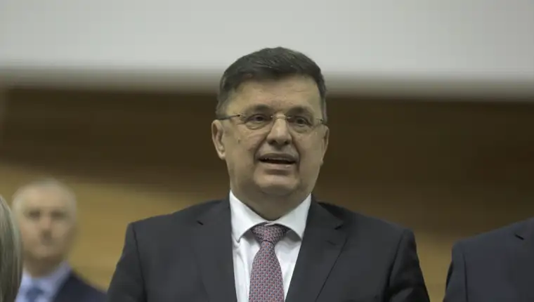 zoran tegeltija nova aa
