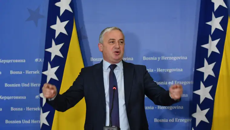 branislav borenovic novo ng (2)