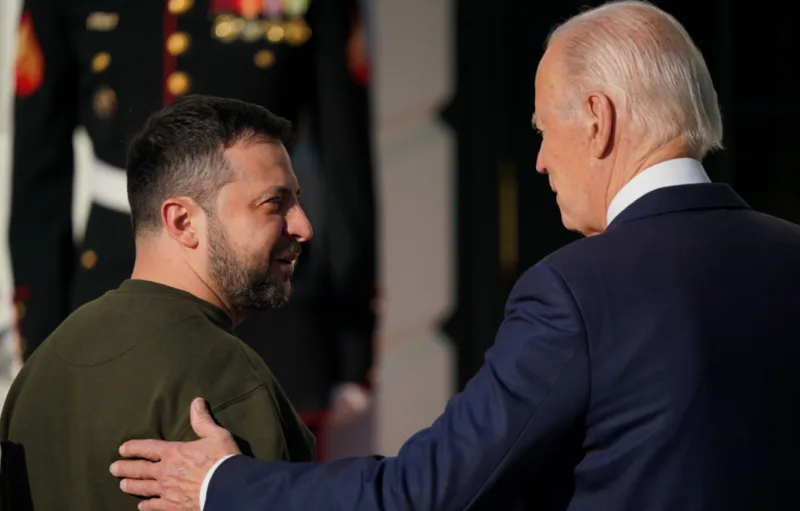zelenskij biden zagrljaj