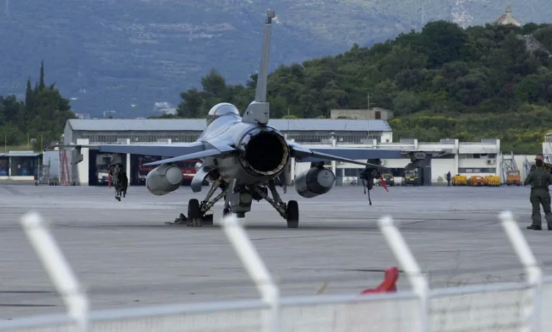 avion vojni1