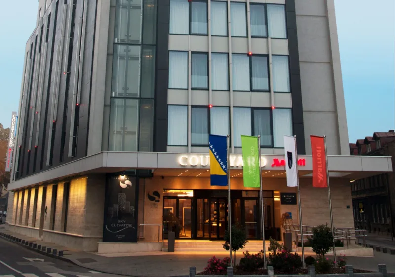 Courtyard-Marriot-e1519139951446