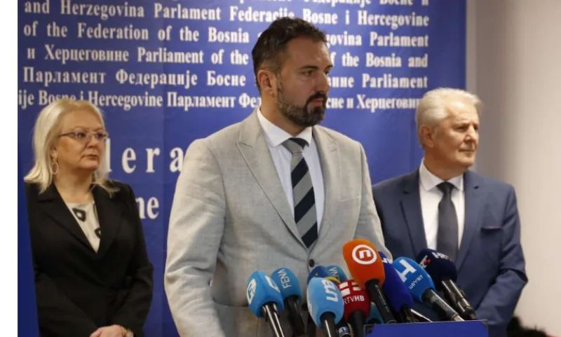bradara-stojanovic-lendo-1