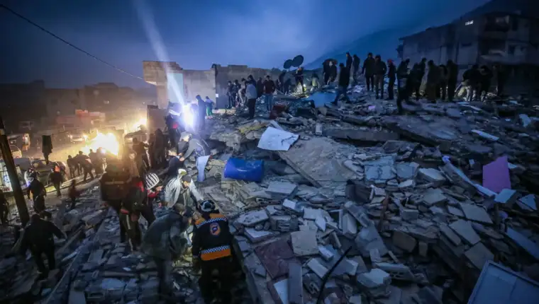 AA-20230206-30187707-30187693-POSLJEDICE_RAZORNOG_ZEMLJOTRESA_U_TURKIYE_OSJETILE_SE_I_U_SIRIJSKOM_IDLIBU