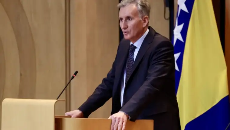 kemal ademovic parlament