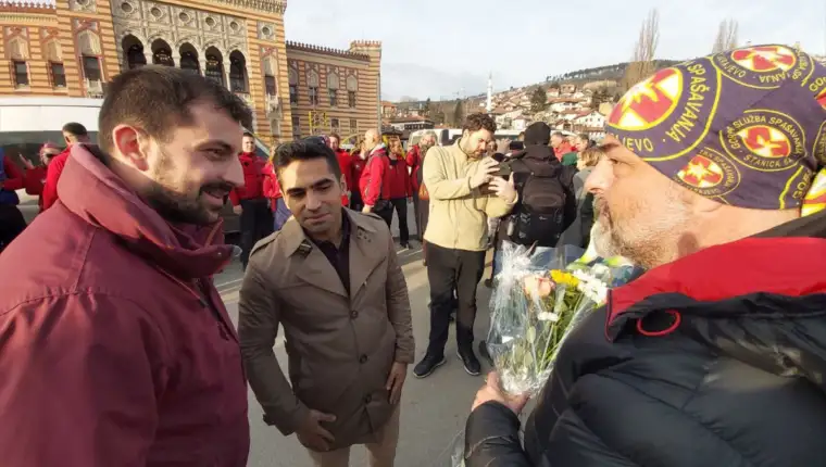 AA-20230219-30353310-30353308-NAKON_POVRATKA_IZ_ZEMLJOTRESOM_POGODENIH_PODRUCJA_U_TURKIYE_EMOTIVNI_SUSRETI_BH_SPASILACA_I_PORODICA_KOLEGA_I_PRIJATELJA