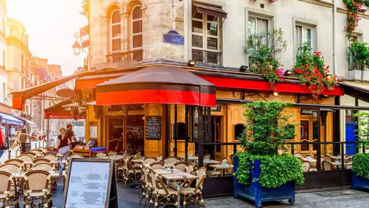 62243974-pariz