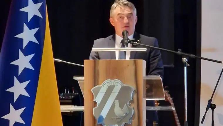 komsic salzbuzrg 1