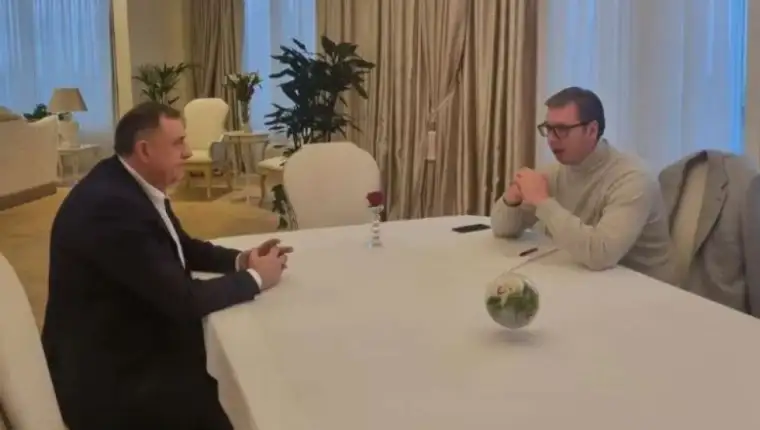 vucic dodik 4