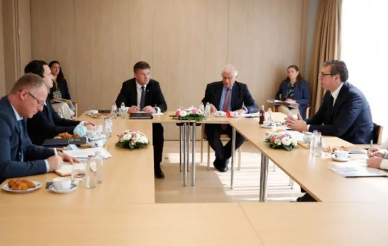 vucic kurit 4
