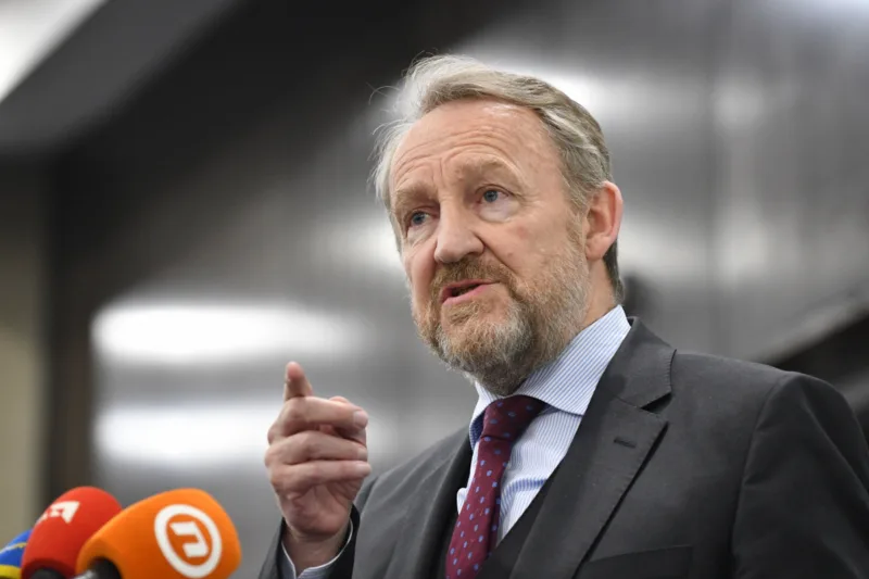 bakir izetbegović NG (7)