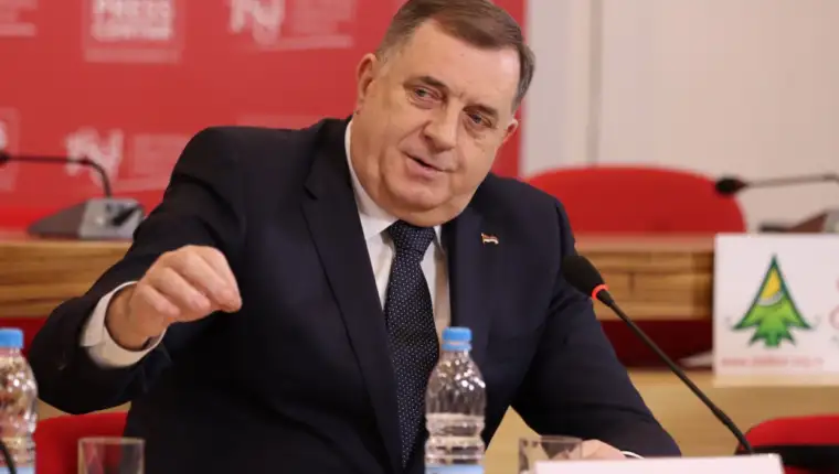 milorad dodik snsd