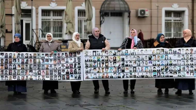 tuzla majke srebrenice