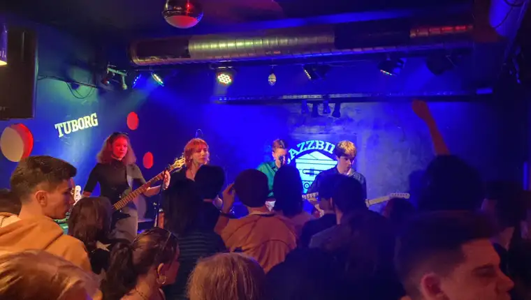 Zbendaj u Jazzbini