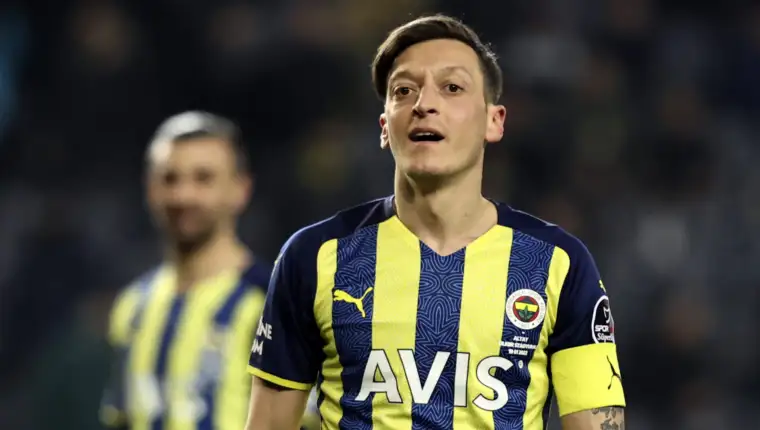 mesut ozil