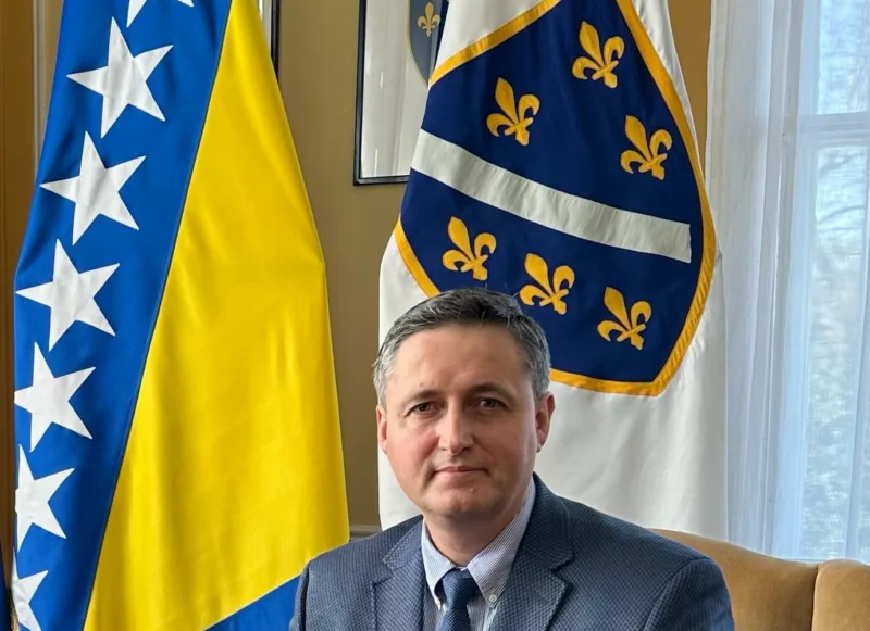 denis becirovic zastave grb