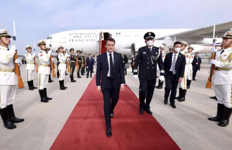 macron kina 3