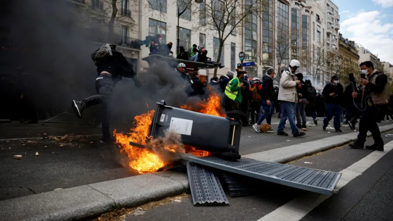 pariz demonstranti