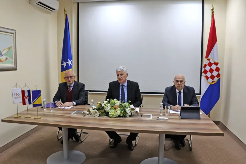 Treća sjednica Predsjedništva HNS -a BiH