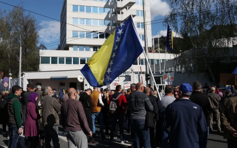 protetsi ohr 4