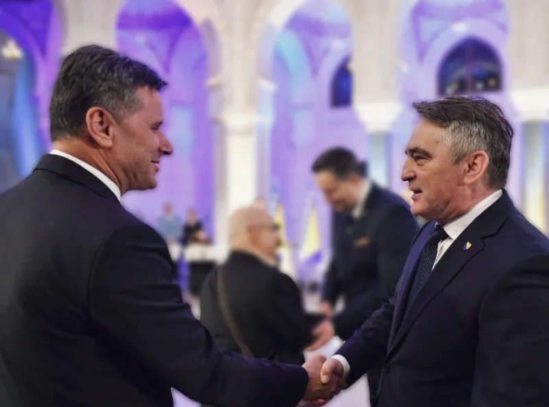 fadil novalić komšić