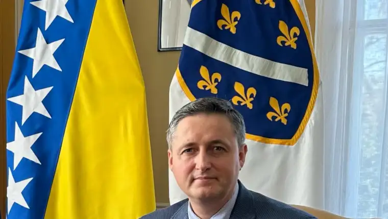 denis becirovic zastave grb