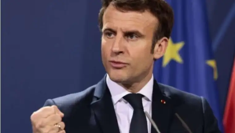 macron 4