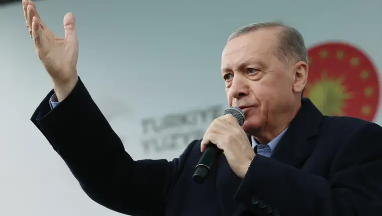 AA-20230413-30844033-30844030-ERDOGAN_U_MALATYI_NE_MOZEMO_VRATITI_MRTVE_ALI_SMO_ODLUCNI_DA_NADOKNADIMO_SVE_OSTALE_GUBITKE
