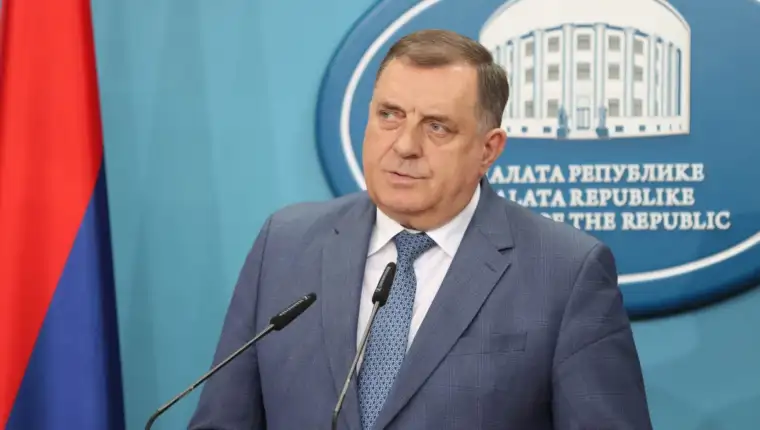 dodik102