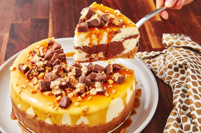 Snickers Cheesecake