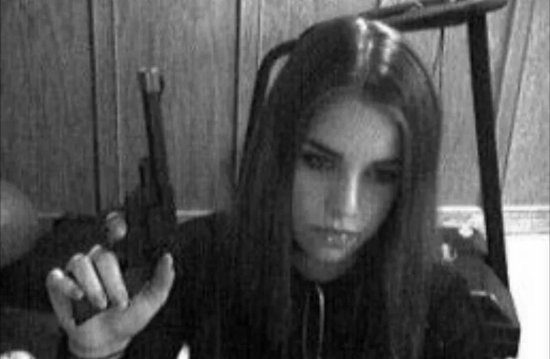 yasmine 4
