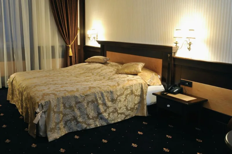 2564199_hotel-hotelska-soba_ls