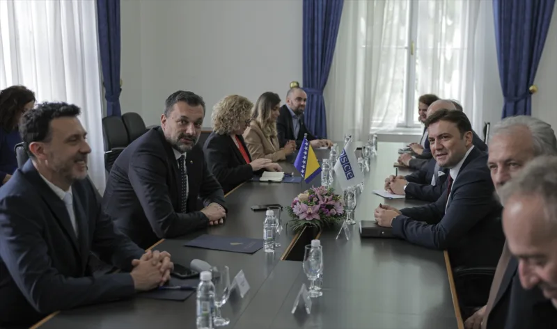 AA-20230512-31118897-31118895-KONAKOVIC_NAKON_SASTANKA_S_OSMANIJEM_KONSTATOVANA_VAZNOST_MISIJE_OSCEA_U_BIH