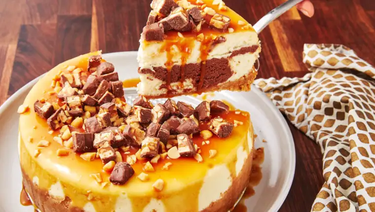 Snickers Cheesecake