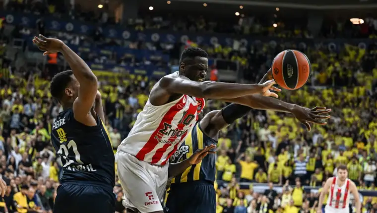AA-20230505-31057359-31057355-EUROLIGA_FENERBAHCE_SAVLADAO_OLYMPIAKOS_I_IZBORIO_MAJSTORICU